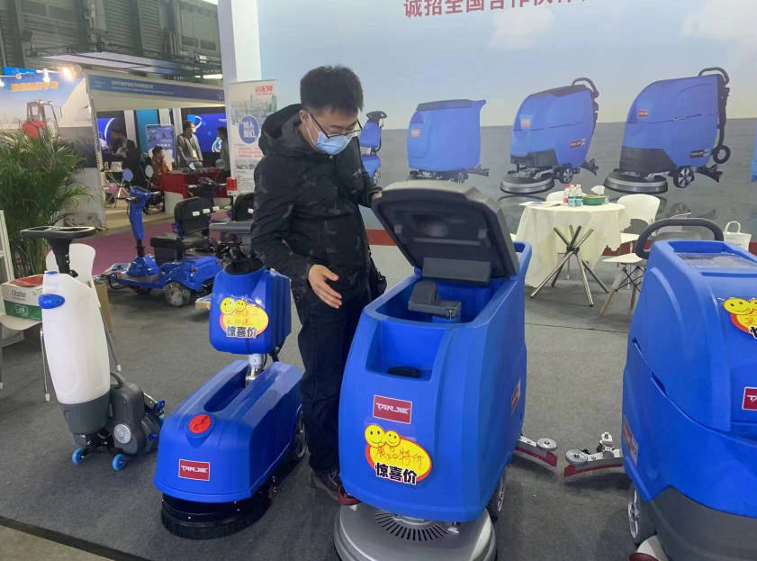漳州坦洁洗地机公司致力于电动洗地机的生产、销售和服务百家